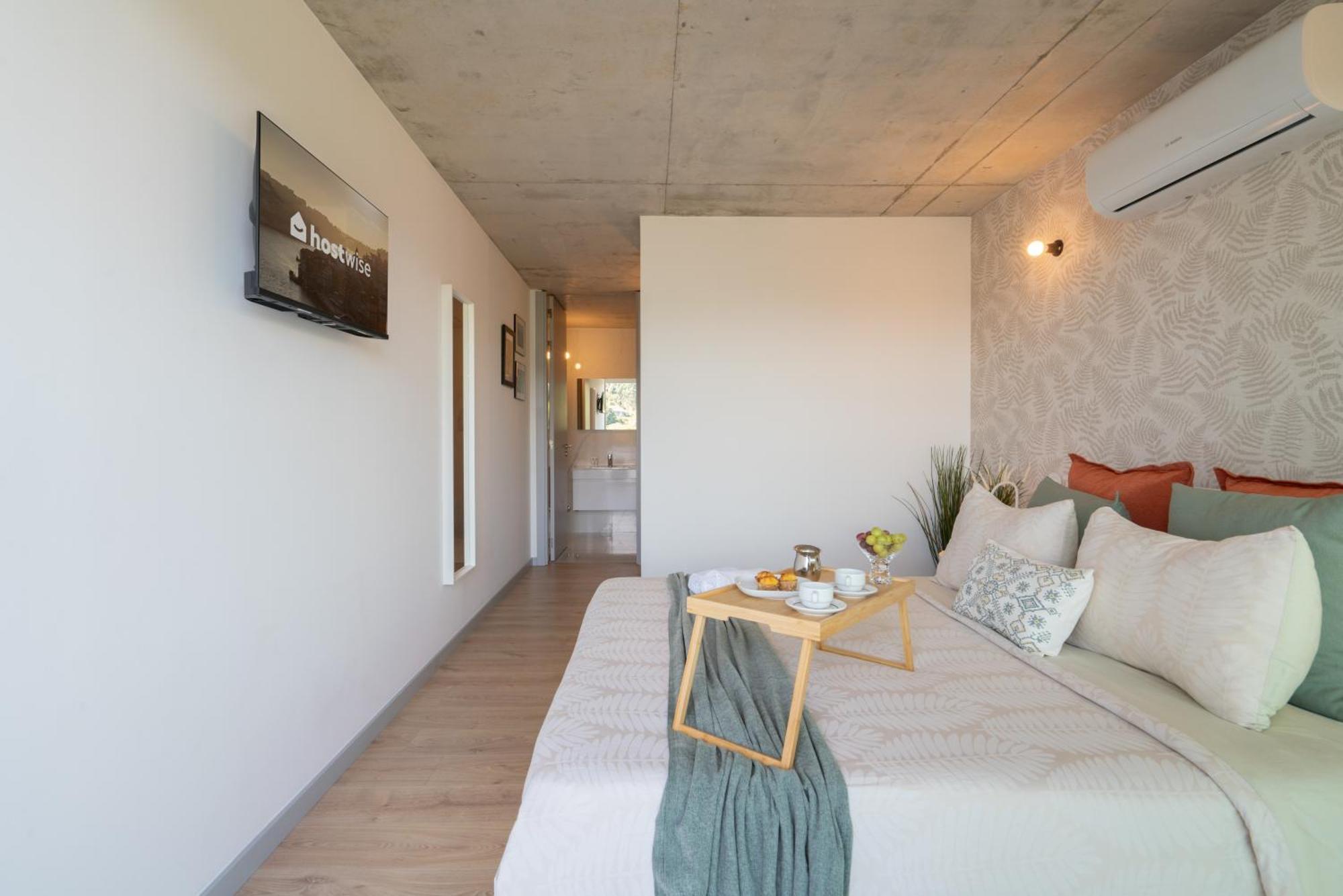 וילה נובה דה גאיה Host Wise - Luxurious Impressive Apartment - Balcony And Pool חדר תמונה