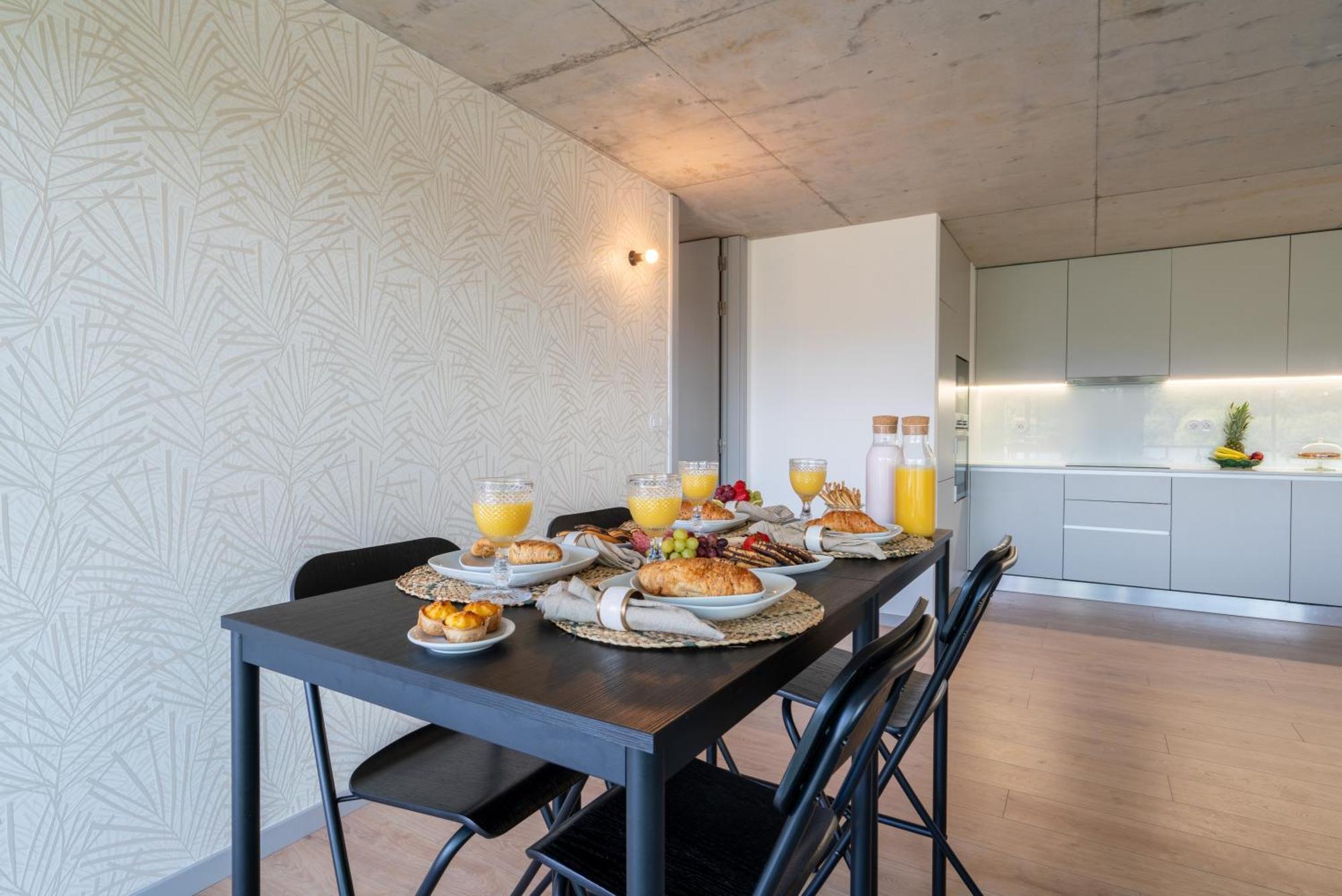 וילה נובה דה גאיה Host Wise - Luxurious Impressive Apartment - Balcony And Pool חדר תמונה