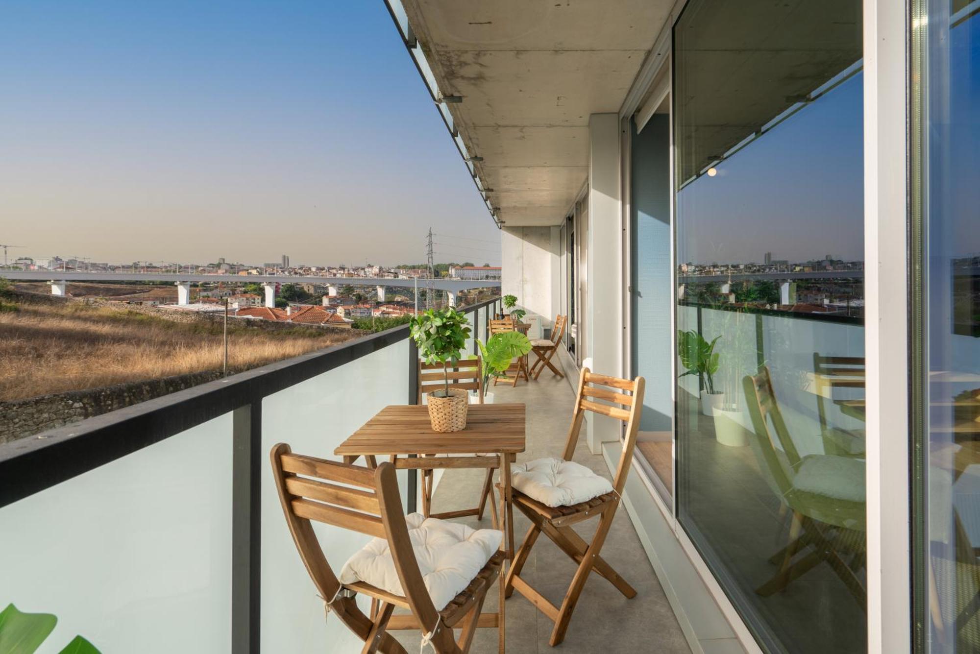 וילה נובה דה גאיה Host Wise - Luxurious Impressive Apartment - Balcony And Pool חדר תמונה